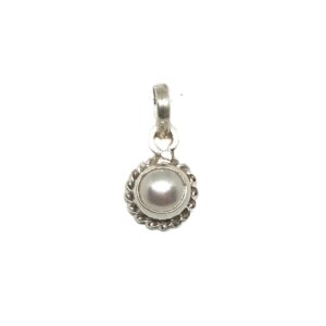 Aquatic Beauty: Unveiling the Enigmatic South Sea Pearl Stone Certified by the 'International Gem Laboratory